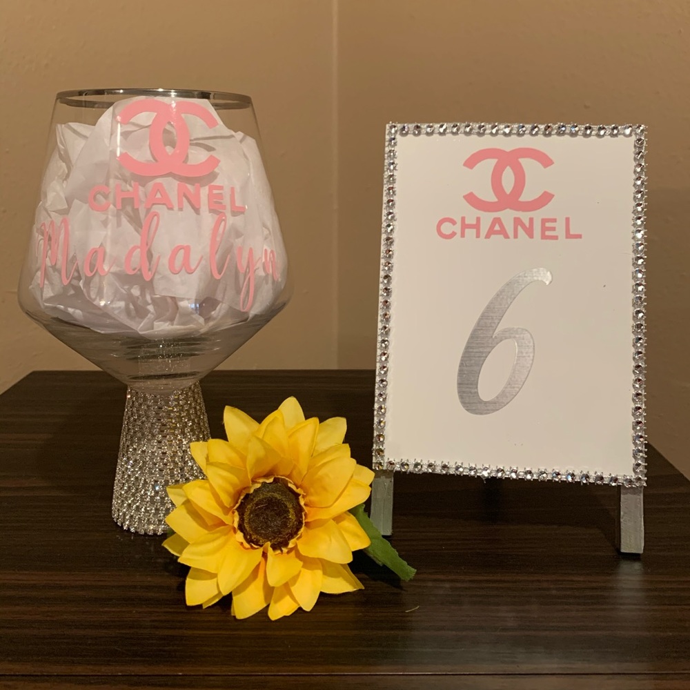 I can customize your glass for any event 🌻